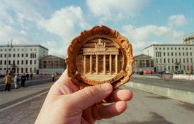 纪念品 第一部分,时光流转中的情感印记